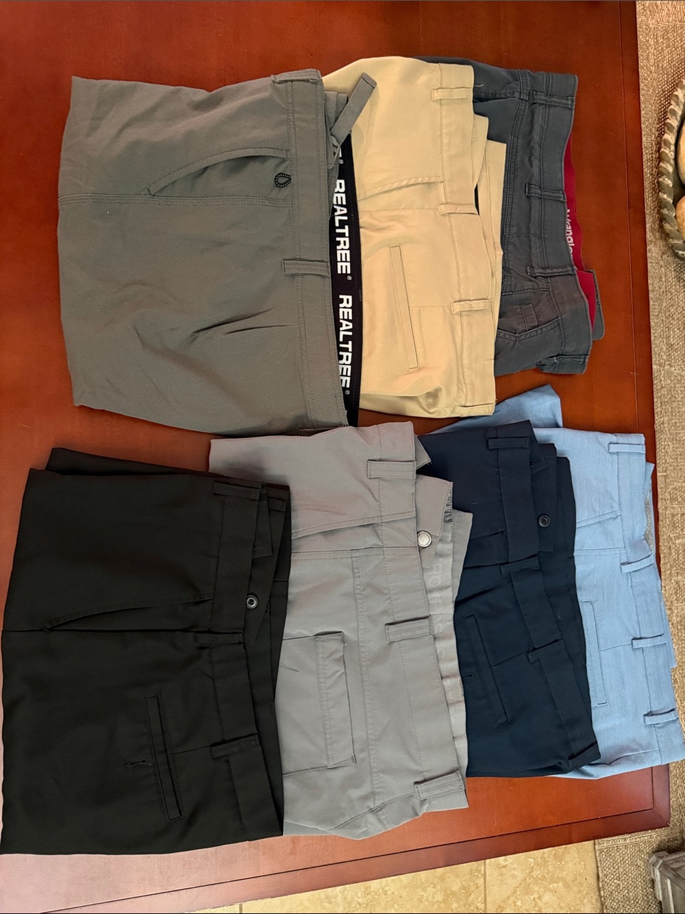 Men’s Size 40 Shorts Bundle Realtree, Wrangler, Greg Norman